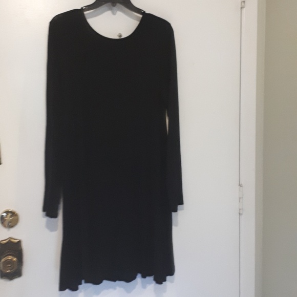 Plain Black Dress - Picture 1 of 1
